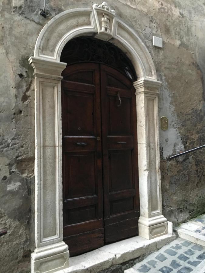 Antica Dimora Della Chiesa Apartman Olevano Romano Kültér fotó